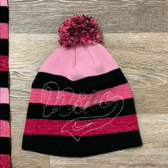 Nike-Scarf Set - Picture 2 of 5
